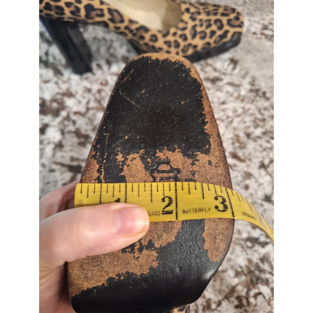 Martinez Valero Leopard Print Platform Heel Satin Leather Pumps‎ Size 10